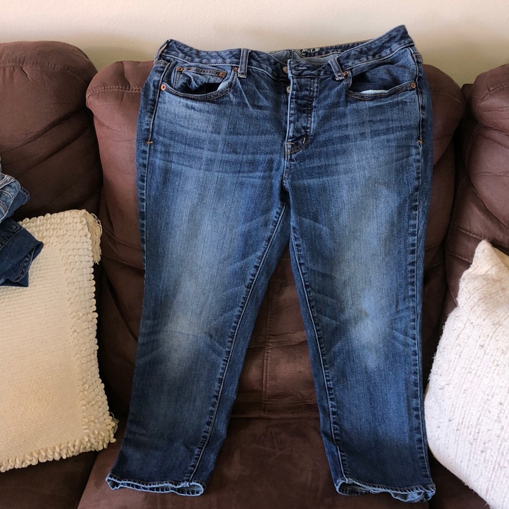 American Eagle Boy Crop Stretch